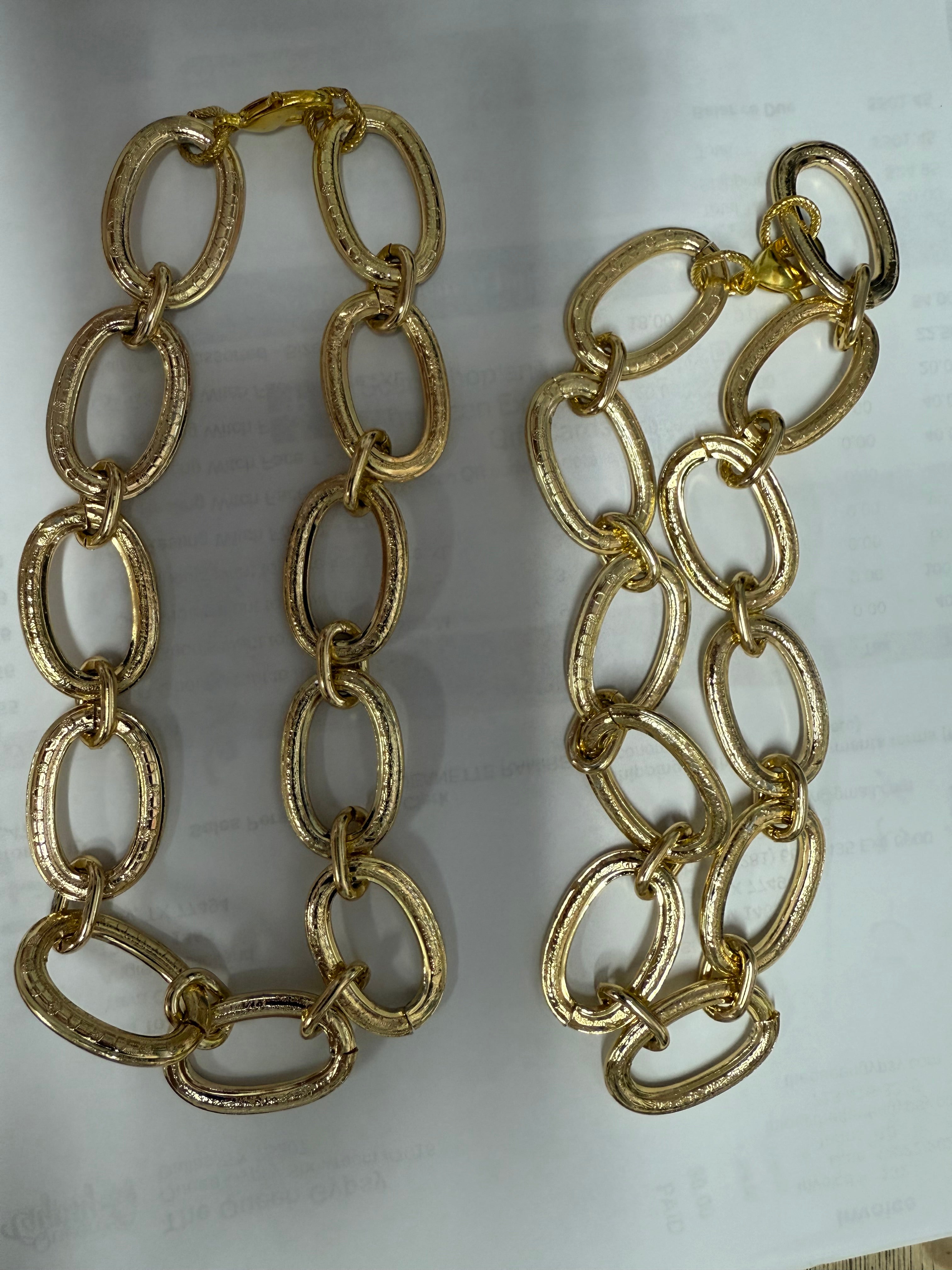LARGE LINK CHAIN NECKLACE